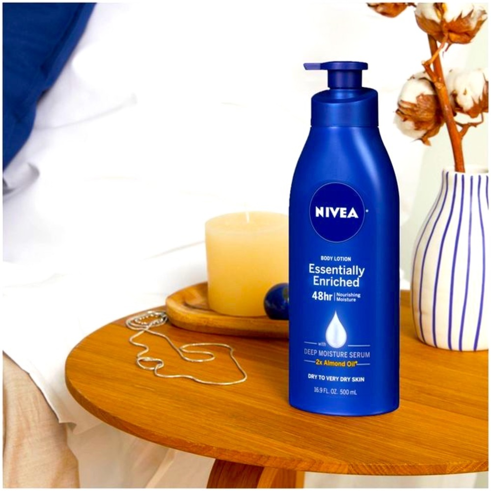 Nivea Essentially Enriched Body Lotion